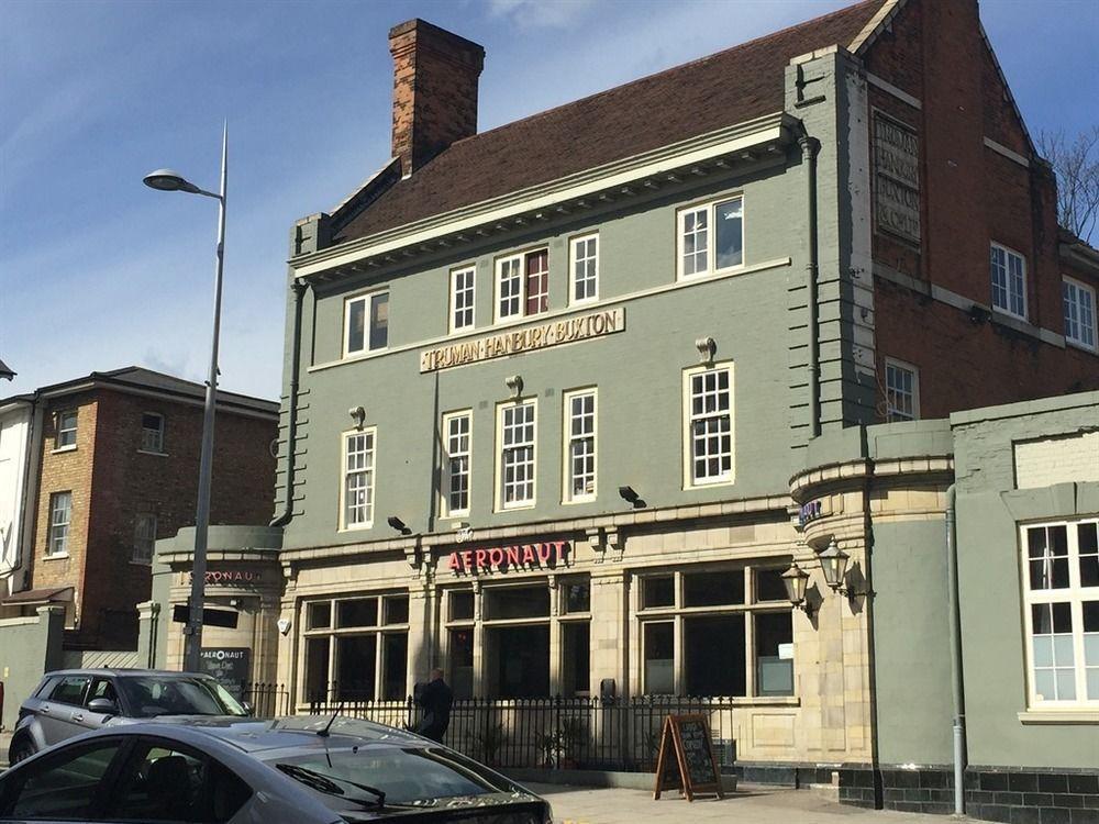 Acton Hill Hotel Ealing Eksteriør bilde