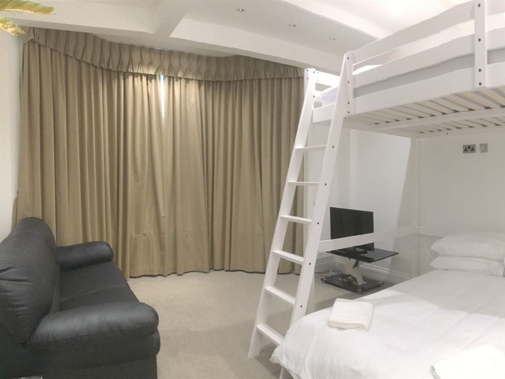 Acton Hill Hotel Ealing Eksteriør bilde