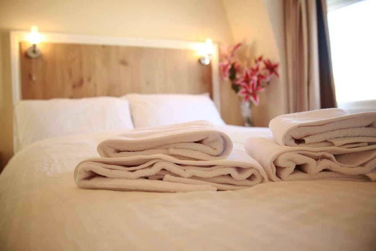 Acton Hill Hotel Ealing Eksteriør bilde