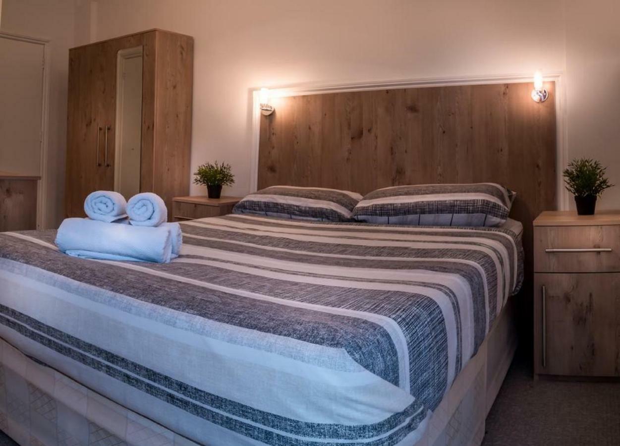 Acton Hill Hotel Ealing Eksteriør bilde